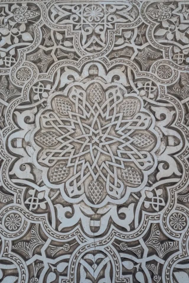 Create "arabesque" art